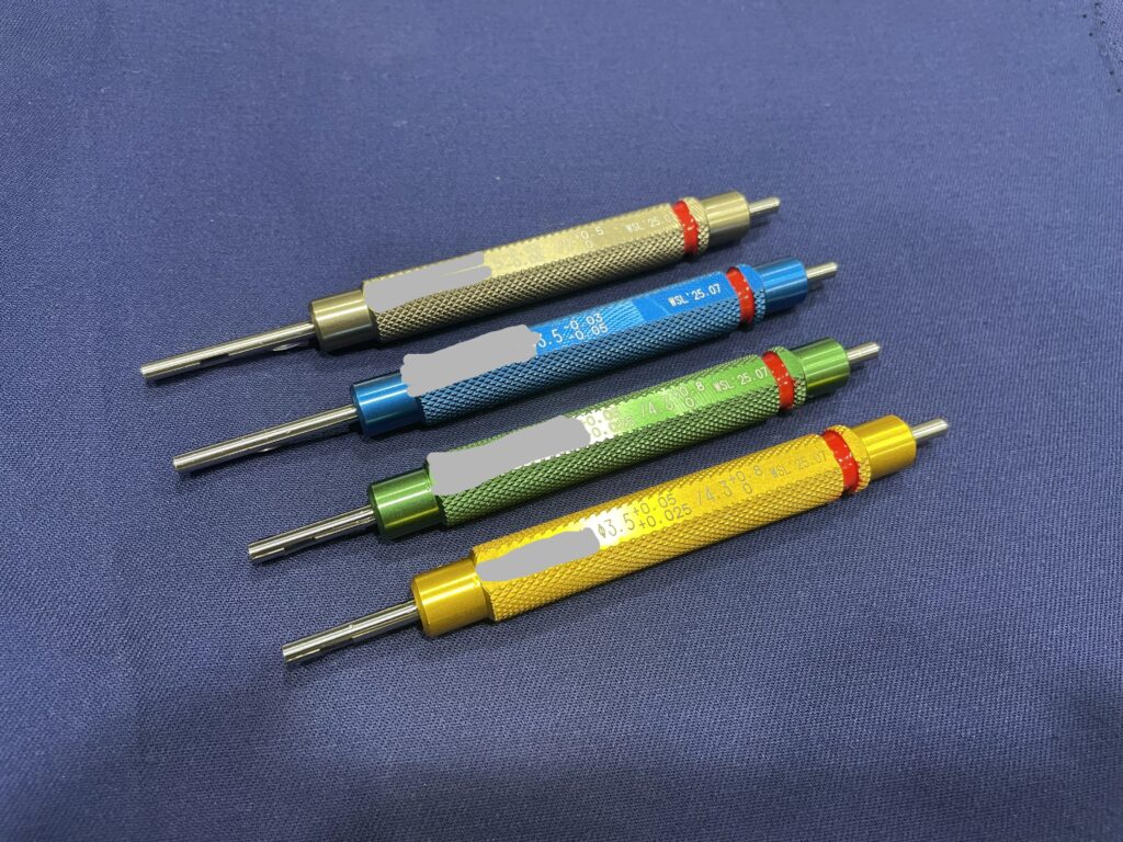 カラー識別栓ゲージ